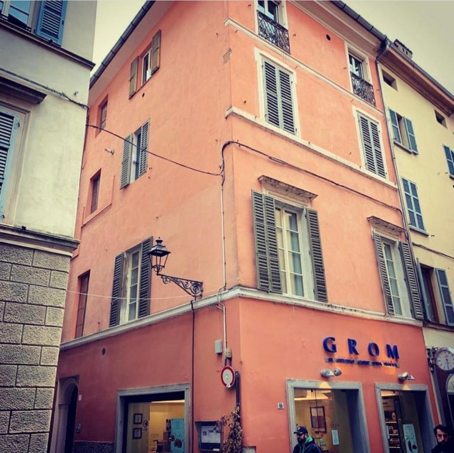 Salina Luxury Suites Parma Eksteriør billede
