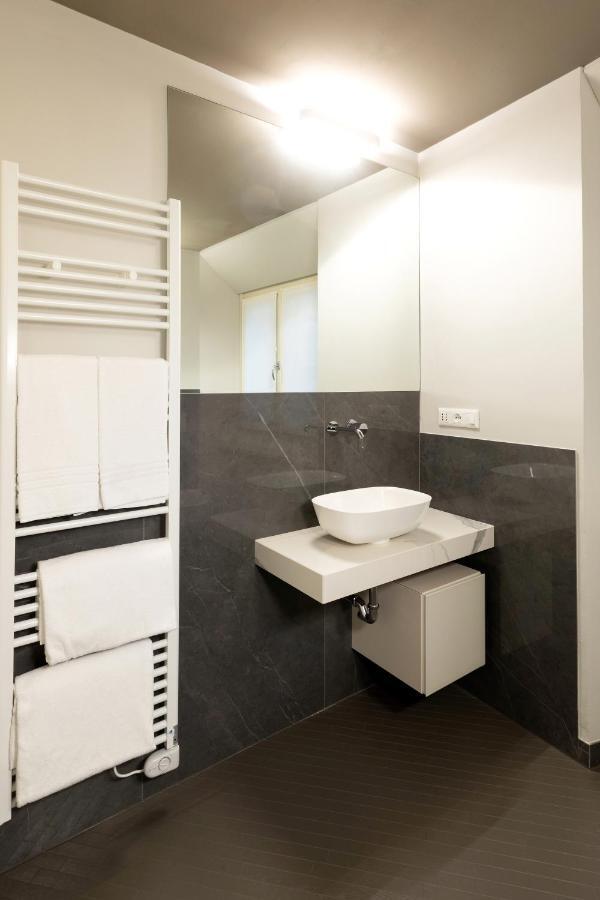 Salina Luxury Suites Parma Eksteriør billede